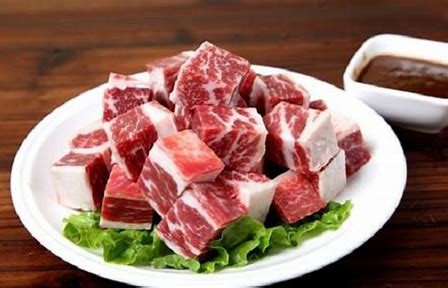 02 优质牛羊肉.jpg